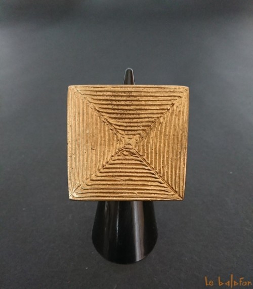 Bague africaine en laiton