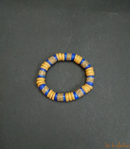 Bracelet africain multicolore en perles de verre recyclées