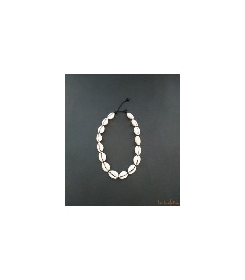 collier ethnique africain cauris coquillage