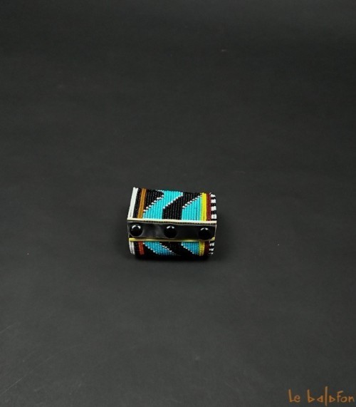 Bracelet manchette Massaï