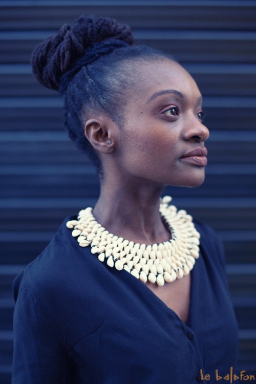 Collier coquillage plastron africain