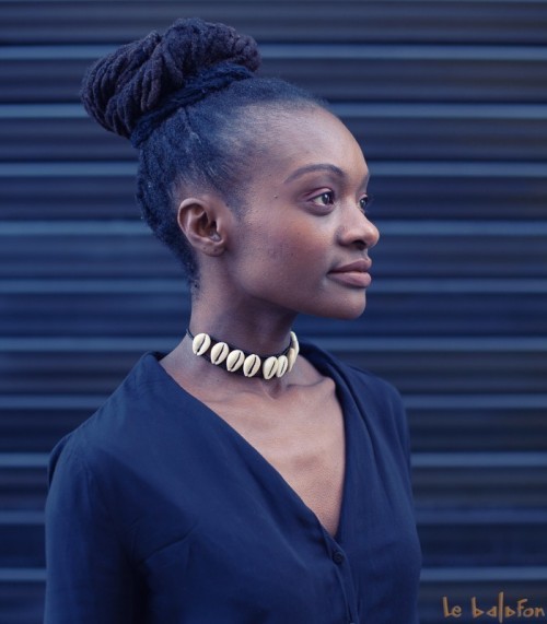Collier coquillage africain