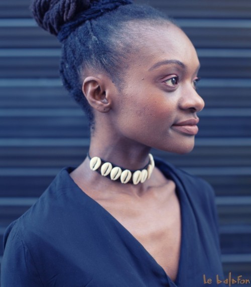 Collier coquillage africain