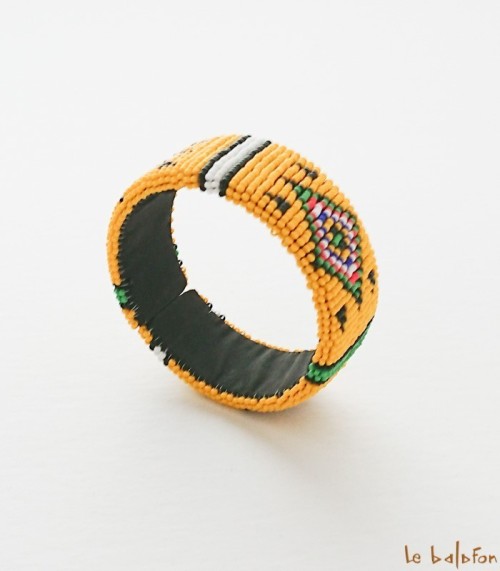 Bracelet africain Massaï large
