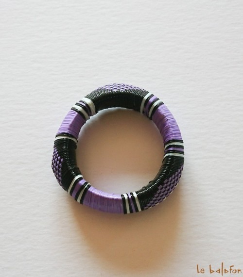 Bracelet africain en plastique recyclé