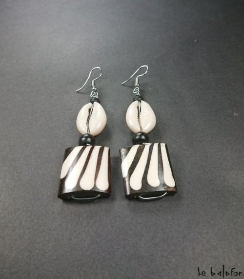boucles d'oreilles ethniques os pendantes