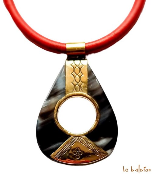 Collier ethnique 