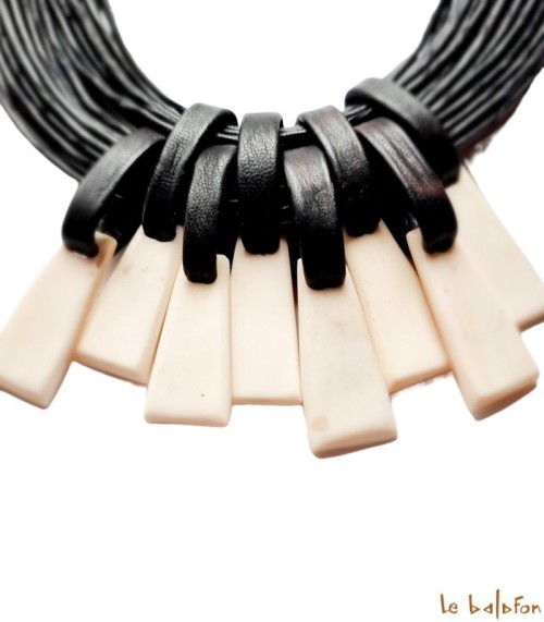 Collier ethnique Ami