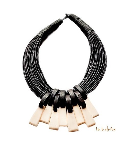 Collier ethnique Ami