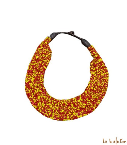 Collier africain 3 rangs perles de rocaille