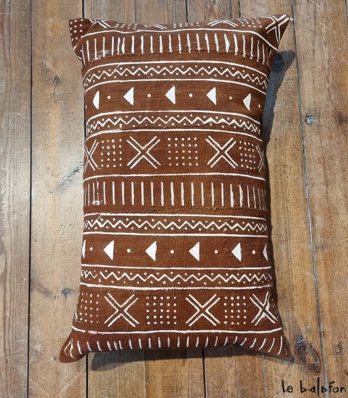 Coussin ethnique terracotta 40x60 "la calebasse brisée"