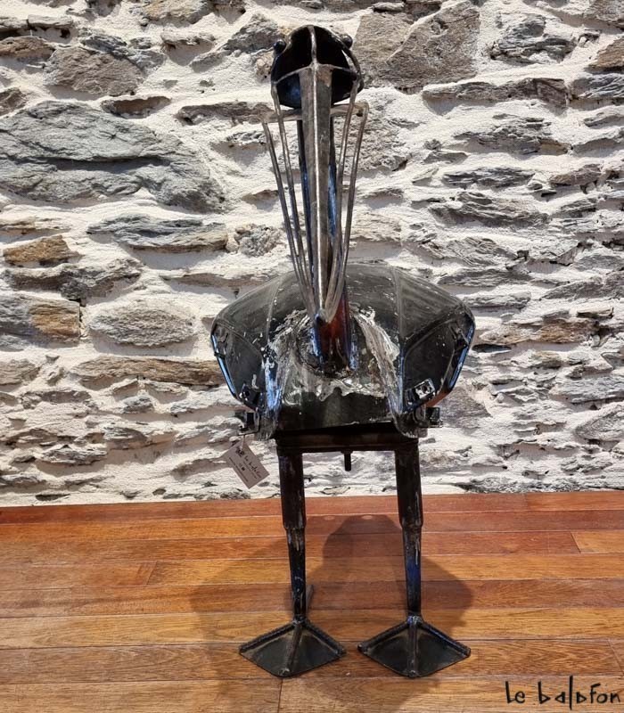 Pelican en metal recyclé