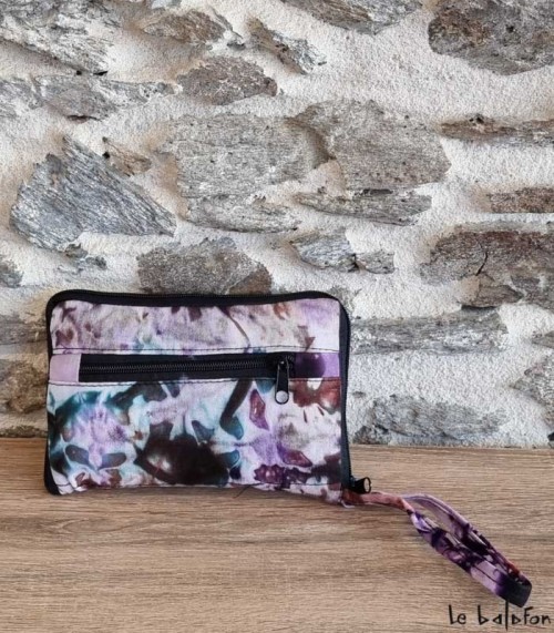 Tote bag pliable tie and dye