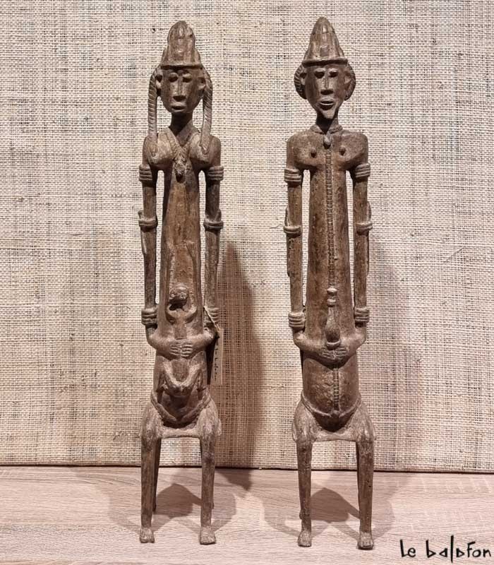 Couple Dogon assis en bronze