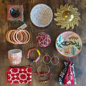 ✨ C'est l'heure de créer votre liste d'envies au Balafon✨Entre notre sélection d'artisanat africain et nos bijoux artisanaux de créatrices françaises, que choisissez-vous ?Pour vous inspirer et vous faire découvrir nos pépites, nous avons commencé à réunir quelques trésors qui reflètent toute la richesse, l'originalité et l’authenticité de notre univers.A retrouver en boutique ou sur notre e-shop www.le-balafon.com :🌍 Des pièces d’artisanat africain réalisées dans le respect des savoir-faire et des artisans 💎 Des bijoux français créés avec passion, minutie et créativité 🎨 Des objets uniques, chargés d’histoire et de sens 🎁 Des idées cadeaux pour faire plaisir… ou se faire plaisirLaissez-vous séduire par la chaleur des matières, la beauté du fait-main et l’âme de chaque création.Et vous, qu’aimeriez-vous ajouter à votre liste de cadeaux de Noël du Balafon Pornic ? . . . #pornic #artisanatafricain #noël2025